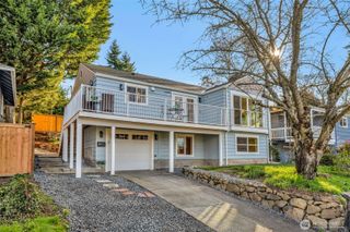 4427 Glenn Way SW, Seattle, WA 98116