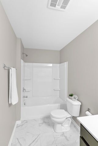 3306 Trillium Circle 3001, Rolling Meadows, IL 60008