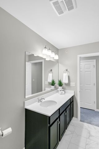 3306 Trillium Circle 3001, Rolling Meadows, IL 60008