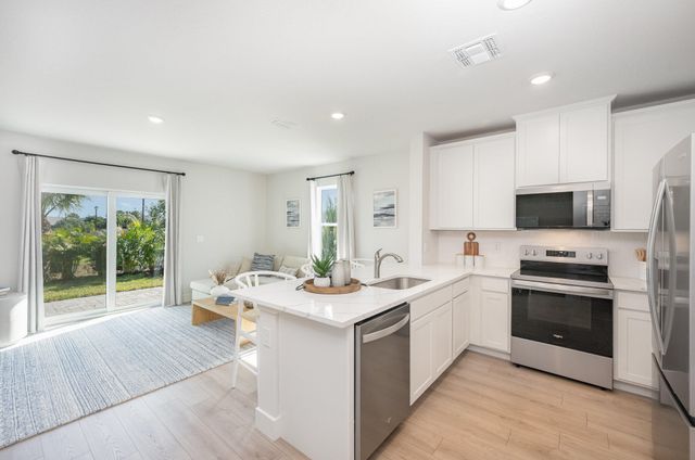8136 Cobblestone Drive, Fort Pierce, FL 34945