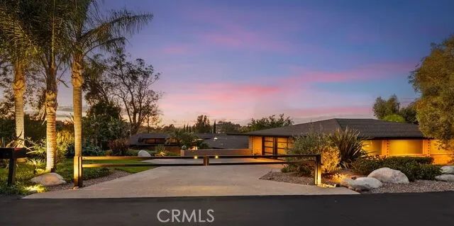 1501 Clearview Lane, North Tustin, CA 92705