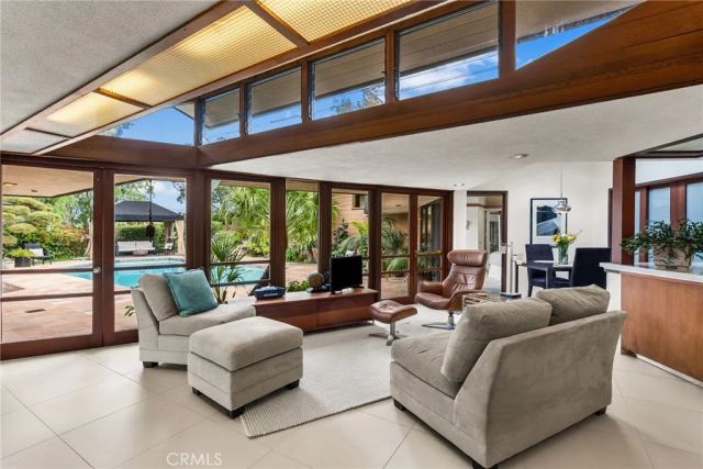 1501 Clearview Lane, North Tustin, CA 92705