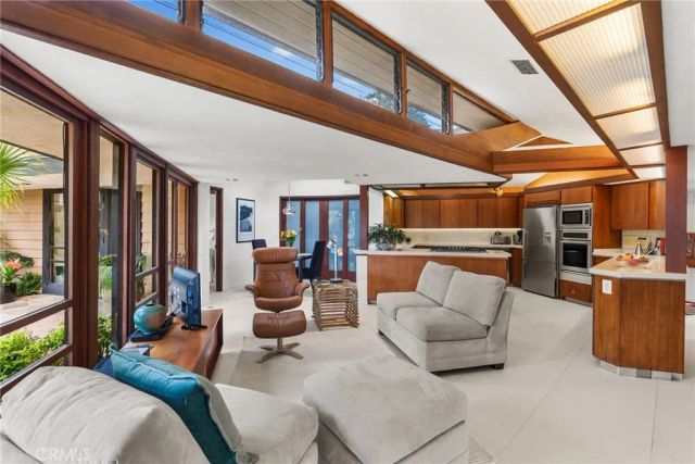 1501 Clearview Lane, North Tustin, CA 92705