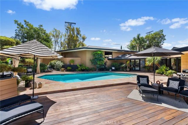 1501 Clearview Lane, North Tustin, CA 92705