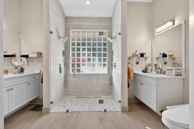 7702 SE Mammoth Dr, Hobe Sound, FL 33455