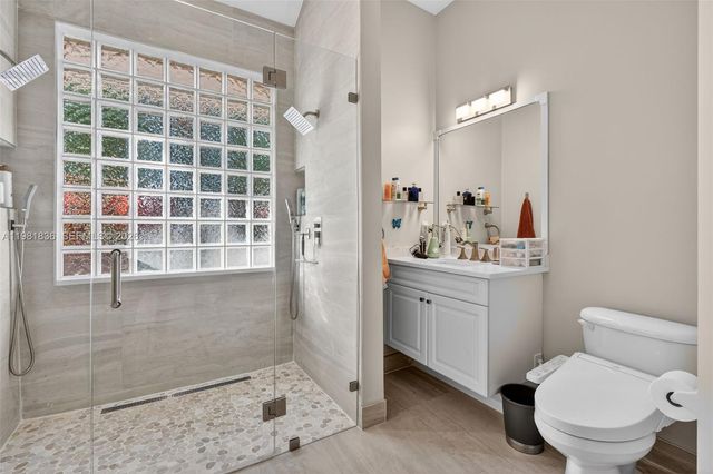 7702 SE Mammoth Dr, Hobe Sound, FL 33455