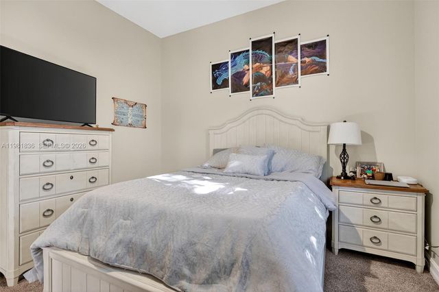 7702 SE Mammoth Dr, Hobe Sound, FL 33455