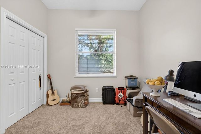 7702 SE Mammoth Dr, Hobe Sound, FL 33455