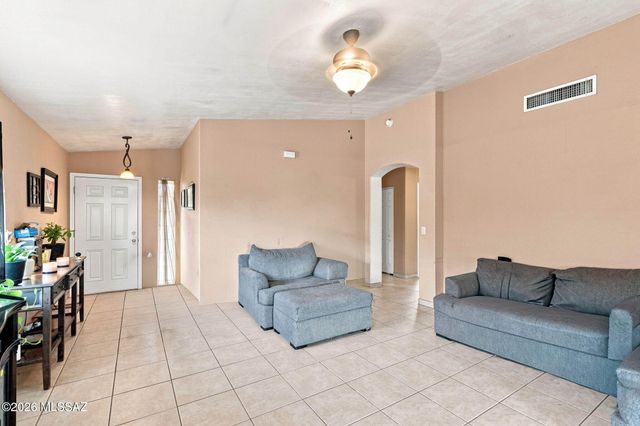 8966 E Alderpoint Way, Tucson, AZ 85730