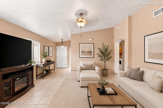 8966 E Alderpoint Way, Tucson, AZ 85730