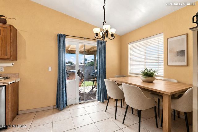 8966 E Alderpoint Way, Tucson, AZ 85730
