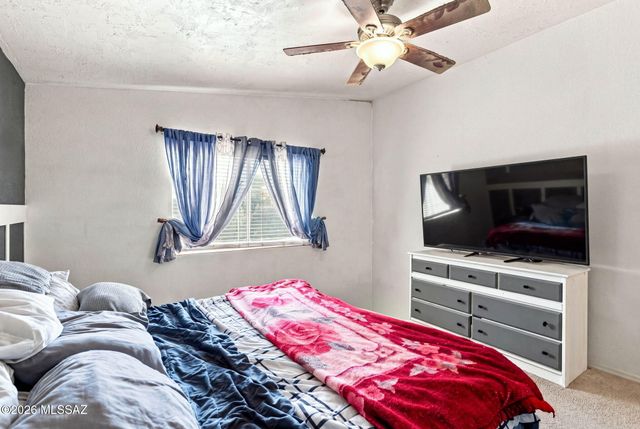 8966 E Alderpoint Way, Tucson, AZ 85730