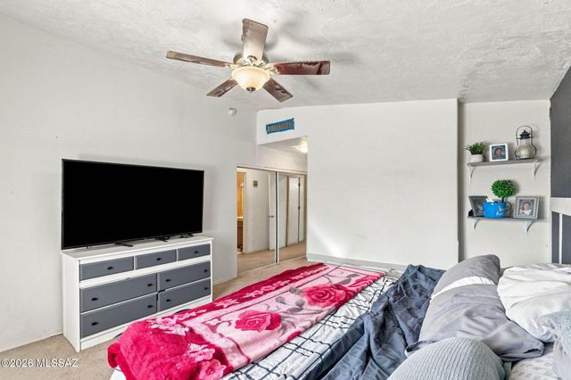 8966 E Alderpoint Way, Tucson, AZ 85730
