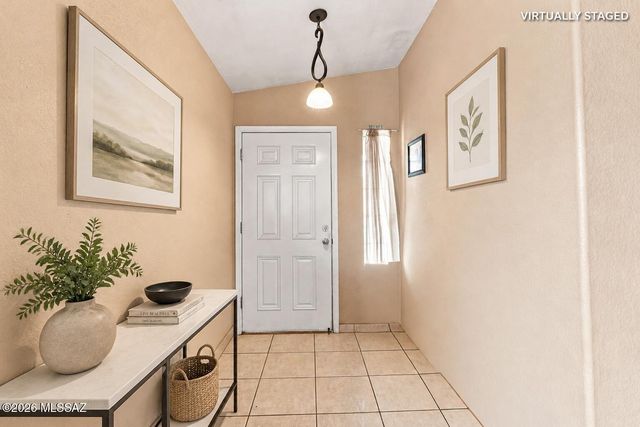 8966 E Alderpoint Way, Tucson, AZ 85730