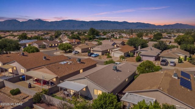 8966 E Alderpoint Way, Tucson, AZ 85730