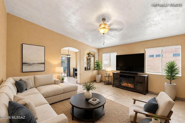 8966 E Alderpoint Way, Tucson, AZ 85730