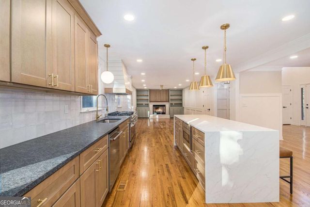 1208 Dunbrooke Lane, Atlanta, GA 30338