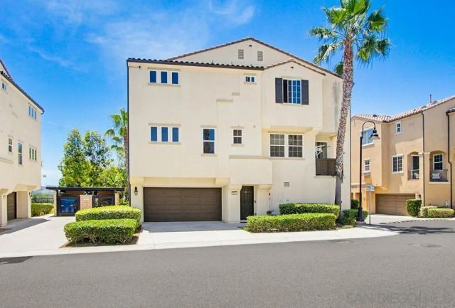 5069 Cascade Way 101, Oceanside, CA 92057