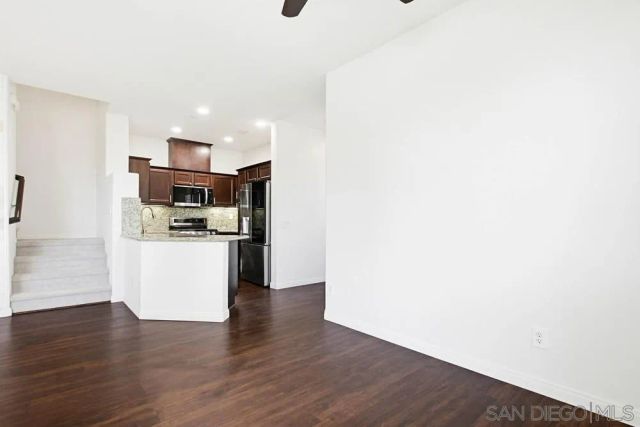 5069 Cascade Way 101, Oceanside, CA 92057