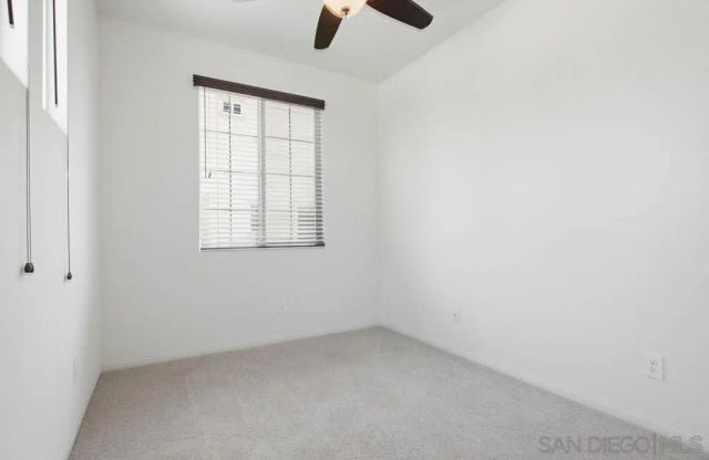 5069 Cascade Way 101, Oceanside, CA 92057