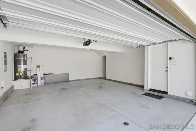 5069 Cascade Way 101, Oceanside, CA 92057