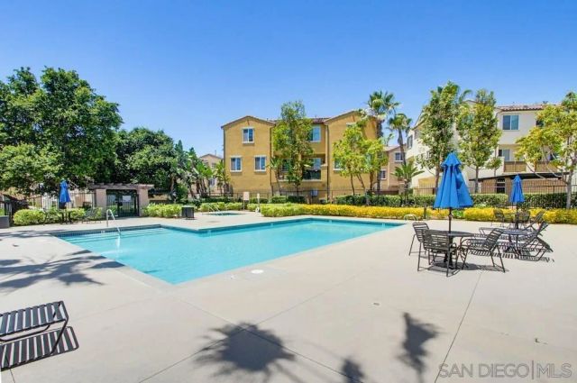 5069 Cascade Way 101, Oceanside, CA 92057