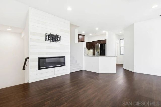 5069 Cascade Way 101, Oceanside, CA 92057