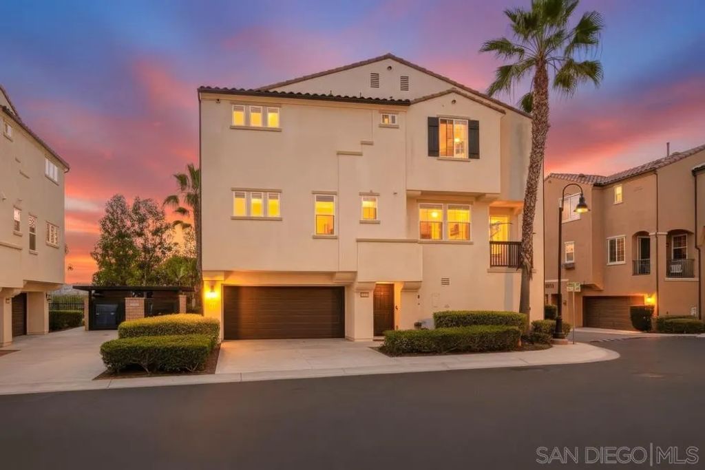 5069 Cascade Way 101, Oceanside, CA 92057