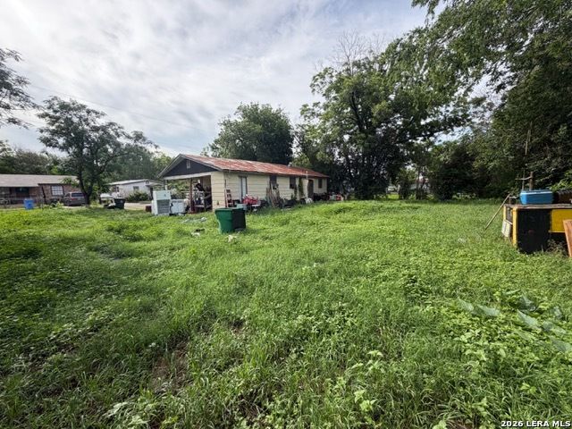 1326 ALDAMA ST, Seguin, TX 78155
