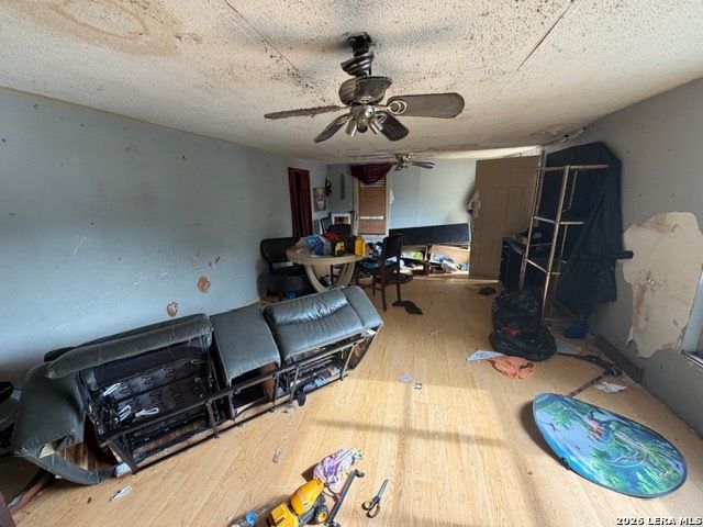 1326 ALDAMA ST, Seguin, TX 78155