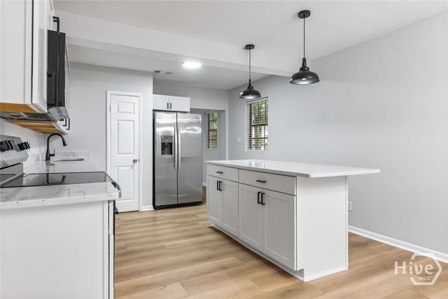 2405 New York Avenue, Savannah, GA 31404