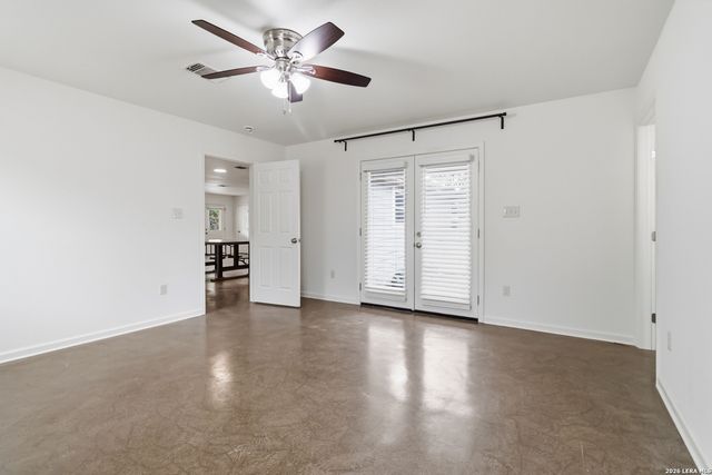 1060 POPLAR CT, Fischer, TX 78623