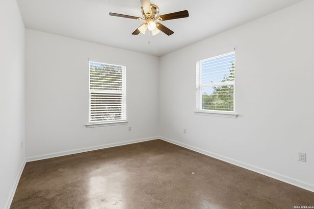 1060 POPLAR CT, Fischer, TX 78623