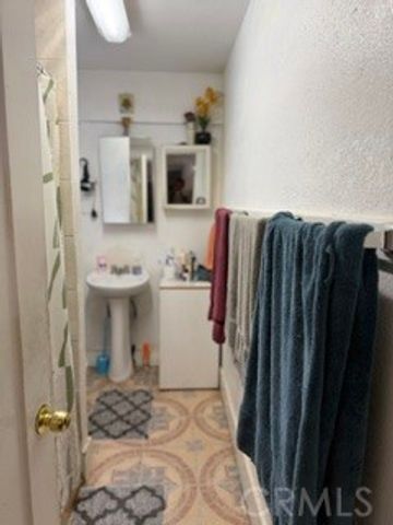 5723 Cimarron Street, Los Angeles, CA 90062