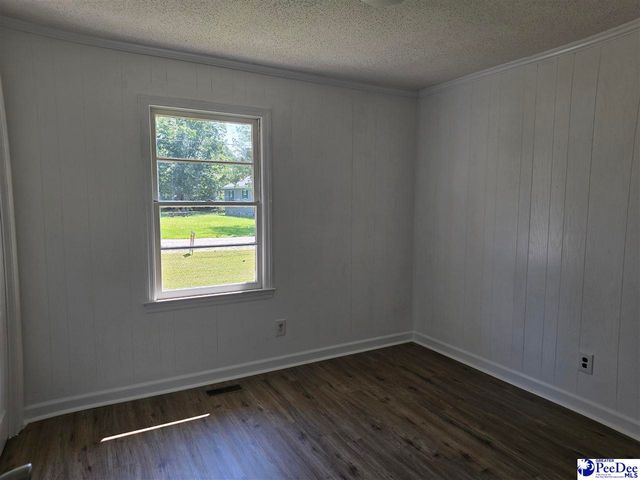 916 Fleetwood Dr, Mullins, SC 29574