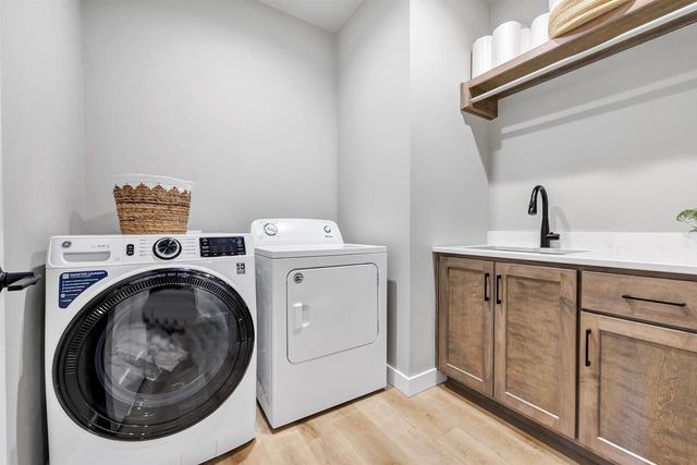 2531 S STELLITA CIRCLE, De Pere, WI 54115