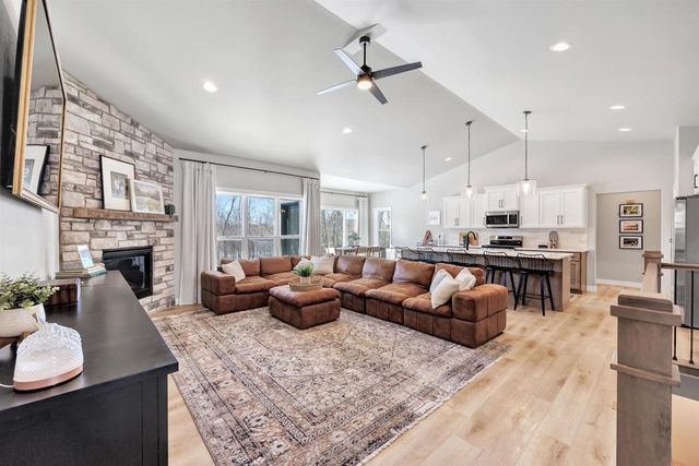 2531 S STELLITA CIRCLE, De Pere, WI 54115