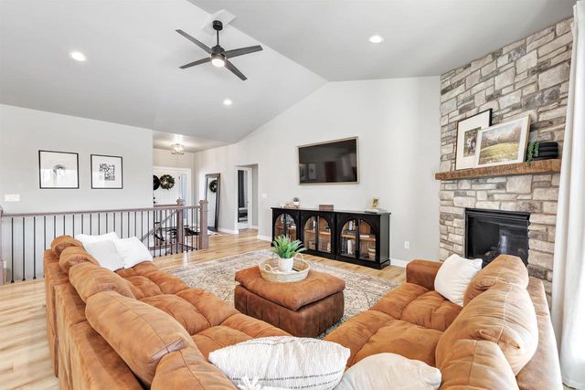 2531 S STELLITA CIRCLE, De Pere, WI 54115