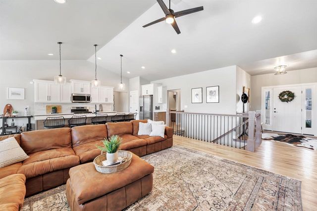 2531 S STELLITA CIRCLE, De Pere, WI 54115