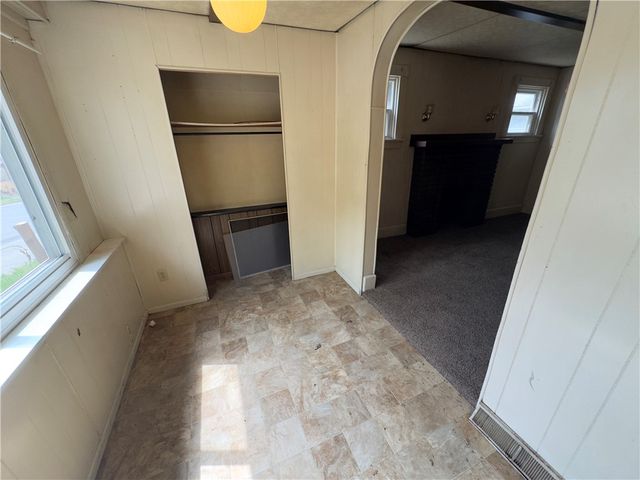803 6th St, New Brighton, PA 15066