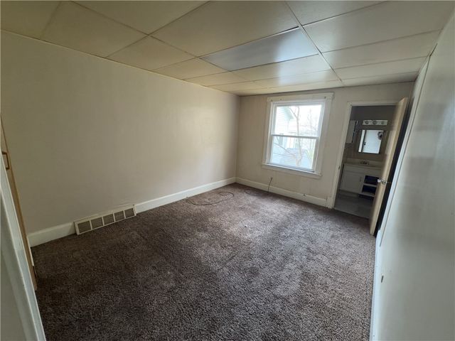 803 6th St, New Brighton, PA 15066