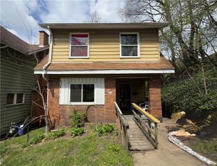 803 6th St, New Brighton, PA 15066