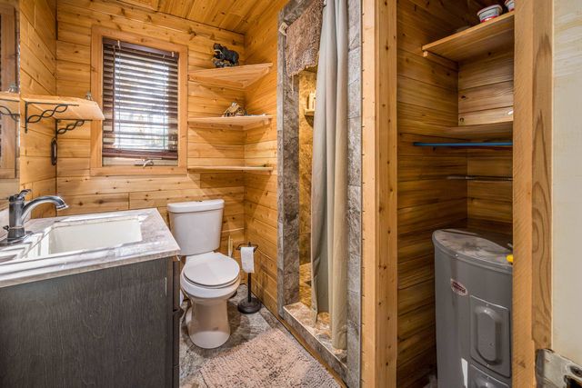 5827 Cedar Lake Road, Gladwin, MI 48624