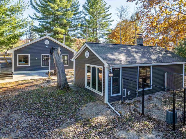 5827 Cedar Lake Road, Gladwin, MI 48624