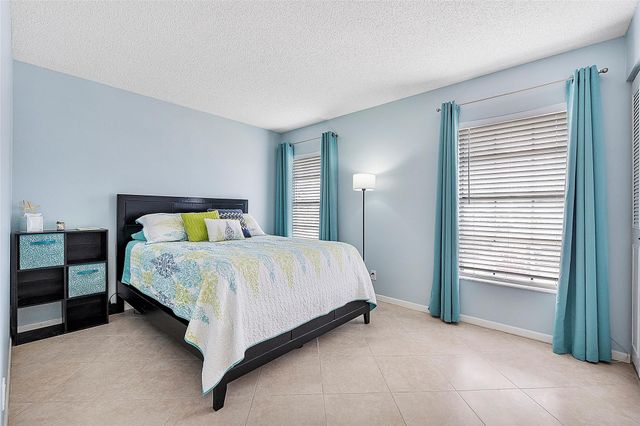 393 Bennington Lane 393, Lake Worth, FL 33467