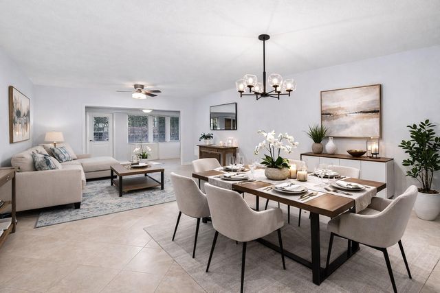 393 Bennington Lane 393, Lake Worth, FL 33467