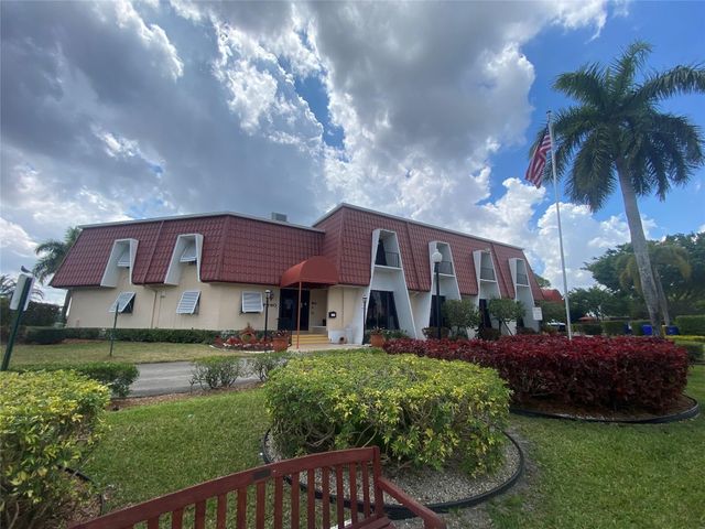 393 Bennington Lane 393, Lake Worth, FL 33467