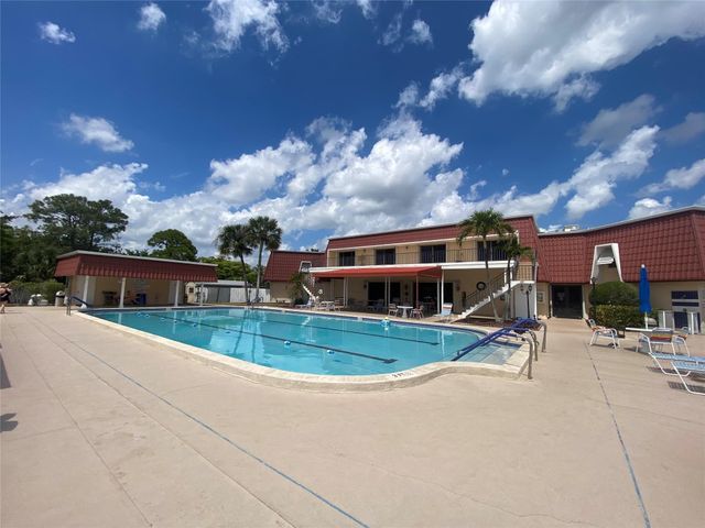 393 Bennington Lane 393, Lake Worth, FL 33467