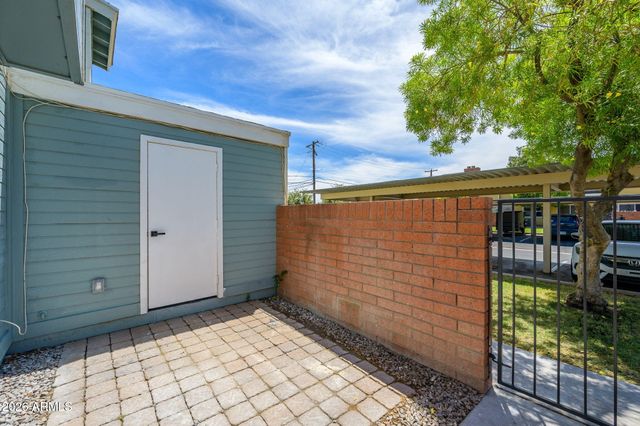 510 N ALMA SCHOOL Road 163, Mesa, AZ 85201