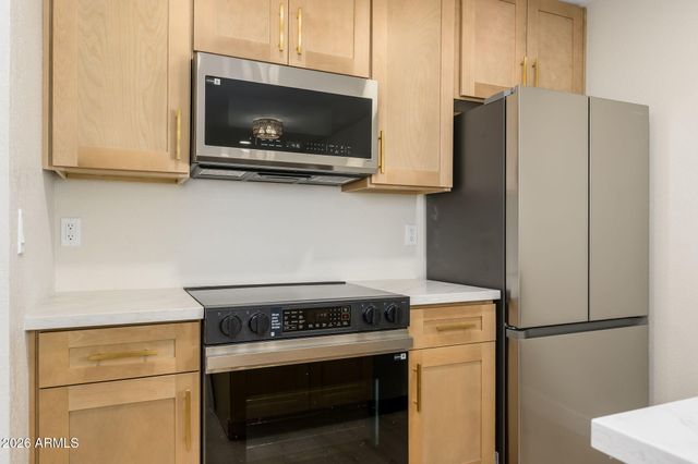 510 N ALMA SCHOOL Road 163, Mesa, AZ 85201